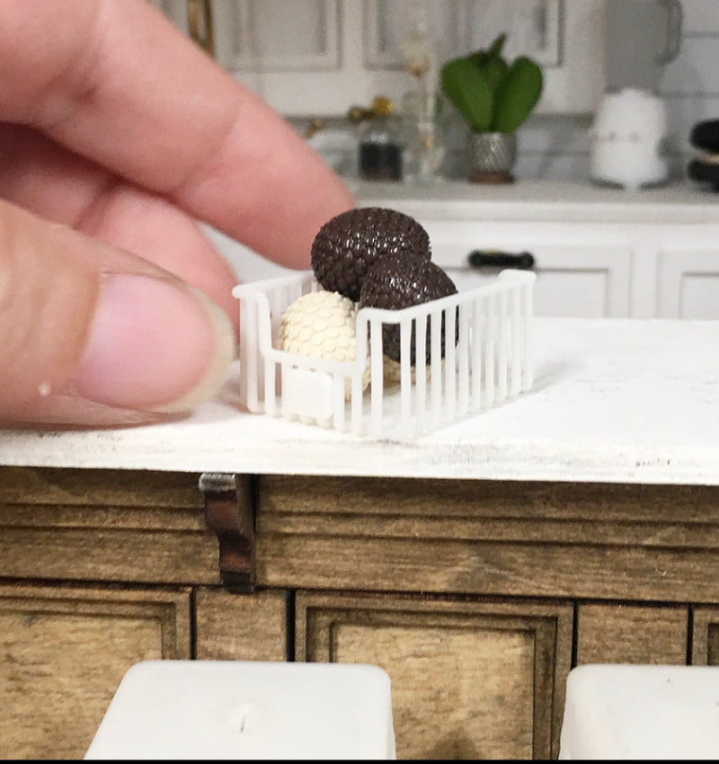 1:12 Scale | Miniature  Dollhouse Farmhouse Easter Crate with 3 Easter Eggs