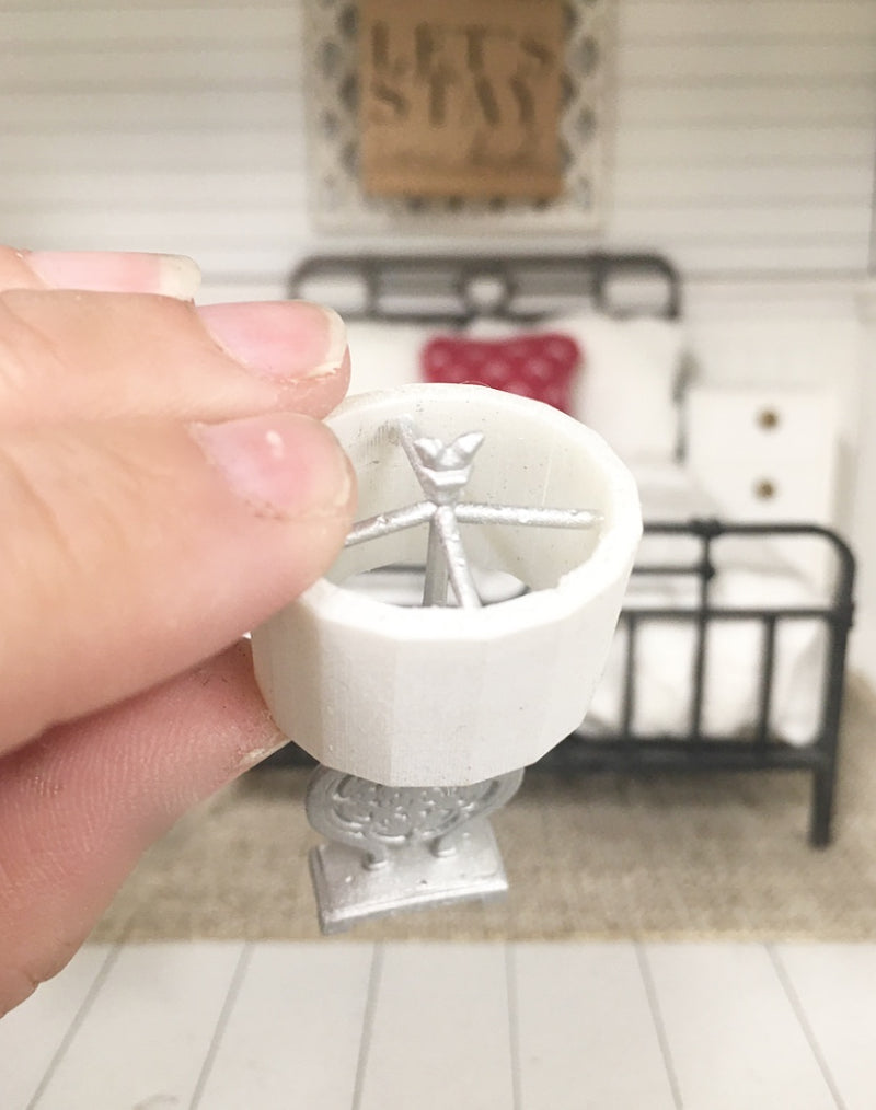1:12 Scale | Miniature Dollhouse Farmhouse Medalion Lamp Silver