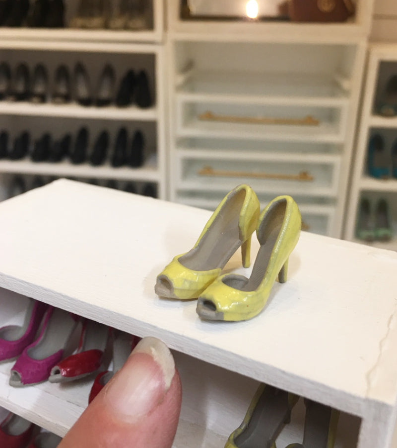 1:12 Scale | Miniature Farmhouse Shoes Pump Heels Yellow