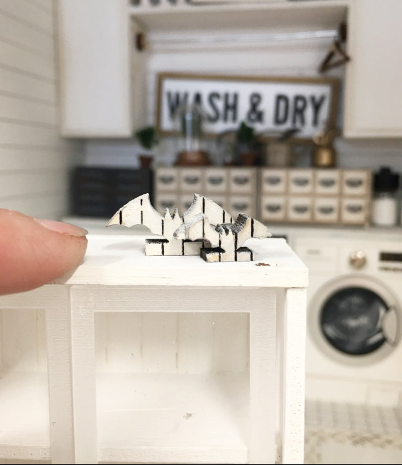 Miniature 1:12 | Miniature Farmhouse Halloweeen Shiplap Bats 3PC