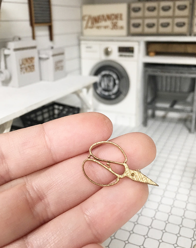 1:12 Scale | Miniature Farmhouse Gold Vintage Scissors