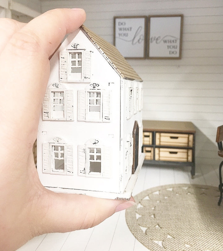 Miniature farmhouse furniture deals