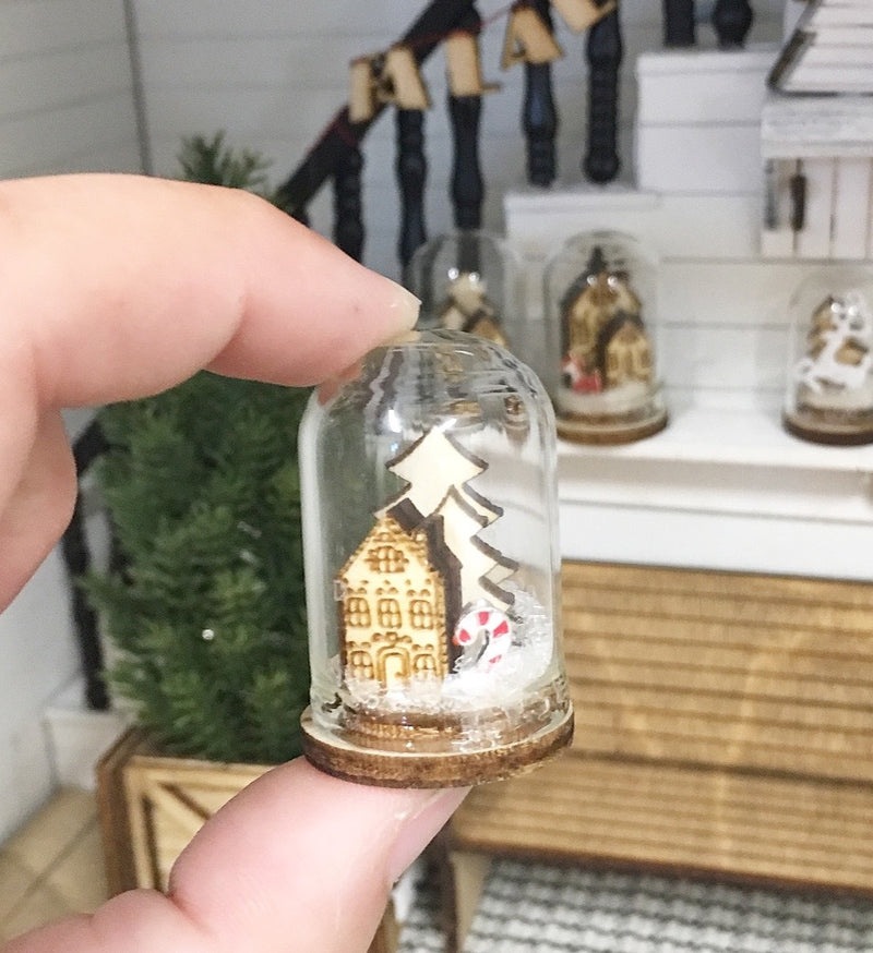 Miniature 1:12 | Miniature Farmhouse Christmas Candy Cane Snow globe