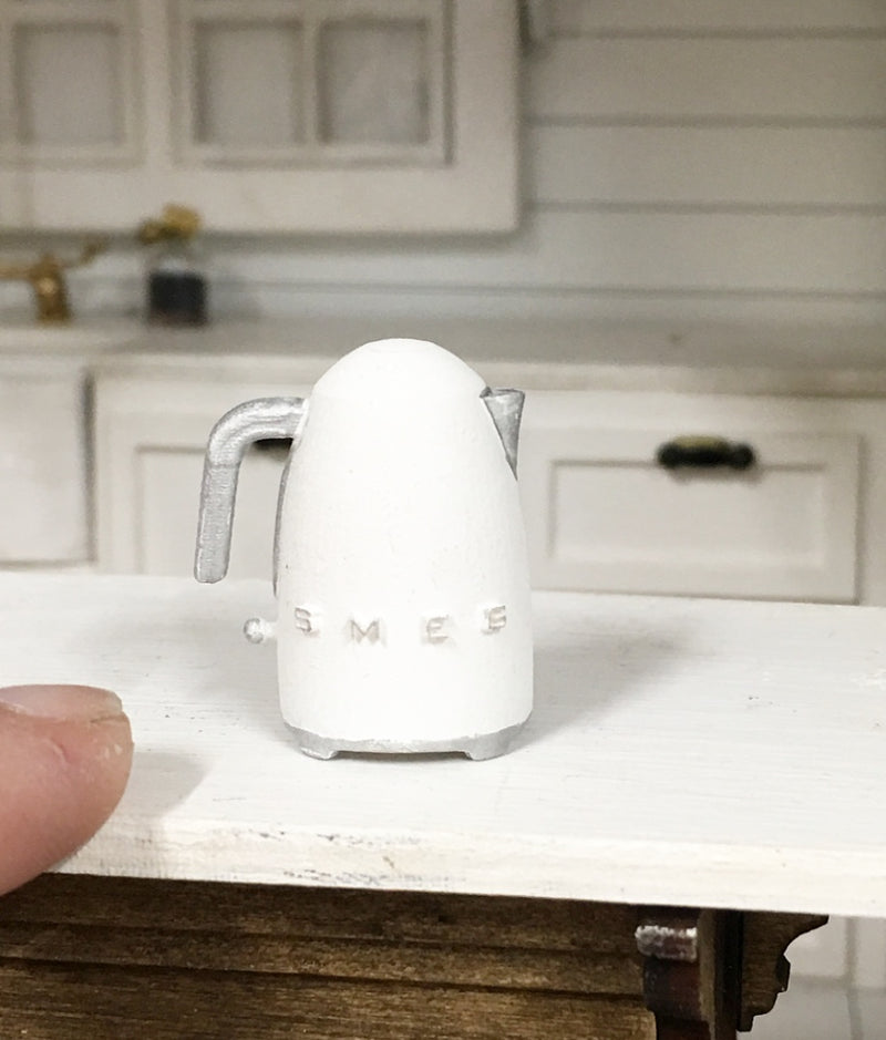 1:12 Scale  Miniature Farmhouse Smeg Kettle White – MyMiniatureEmporium