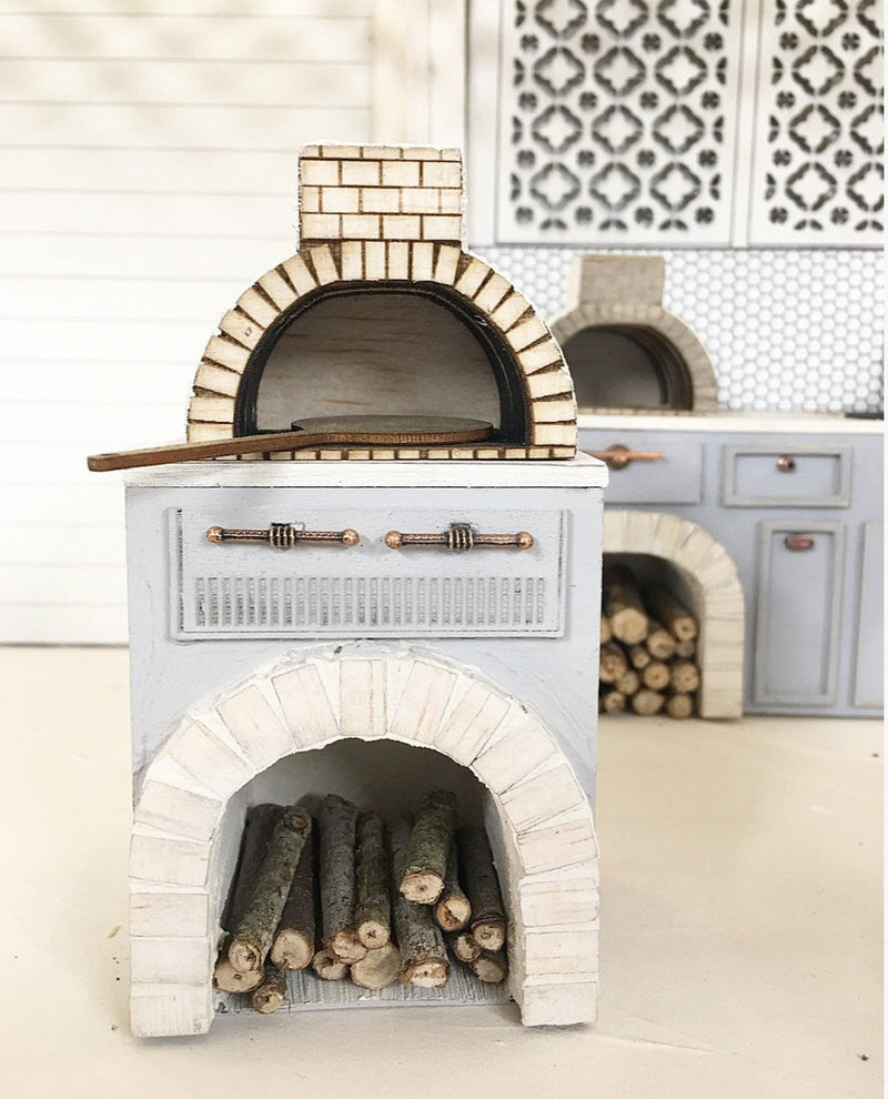 Miniature Farmhouse Pizza Oven with Base Grey