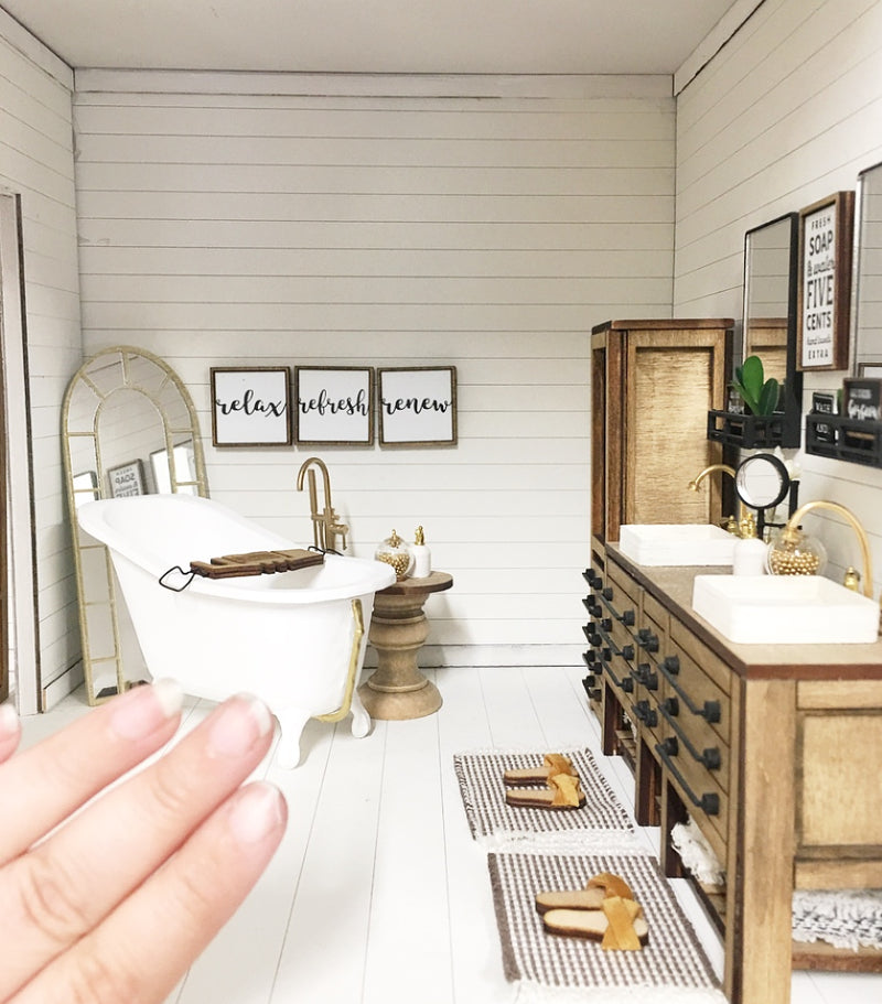1:12 Scale | Miniature Farmhouse Bathtub & Faucet | White with Gold Faucet